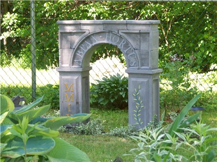 newest garden arch